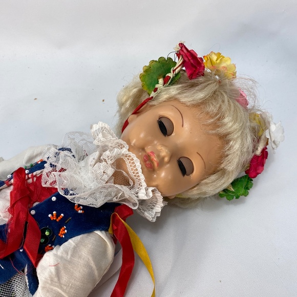 European Ethnic Dressed Sleepy Eye Vinyl Doll Short Blond Hair Ribbons 18" Tall - Picture 14 of 15